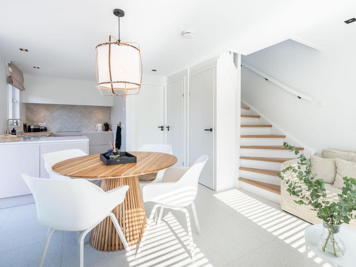 Cosy Holiday Home In Oostkapelle With A Garden Buitenkant foto