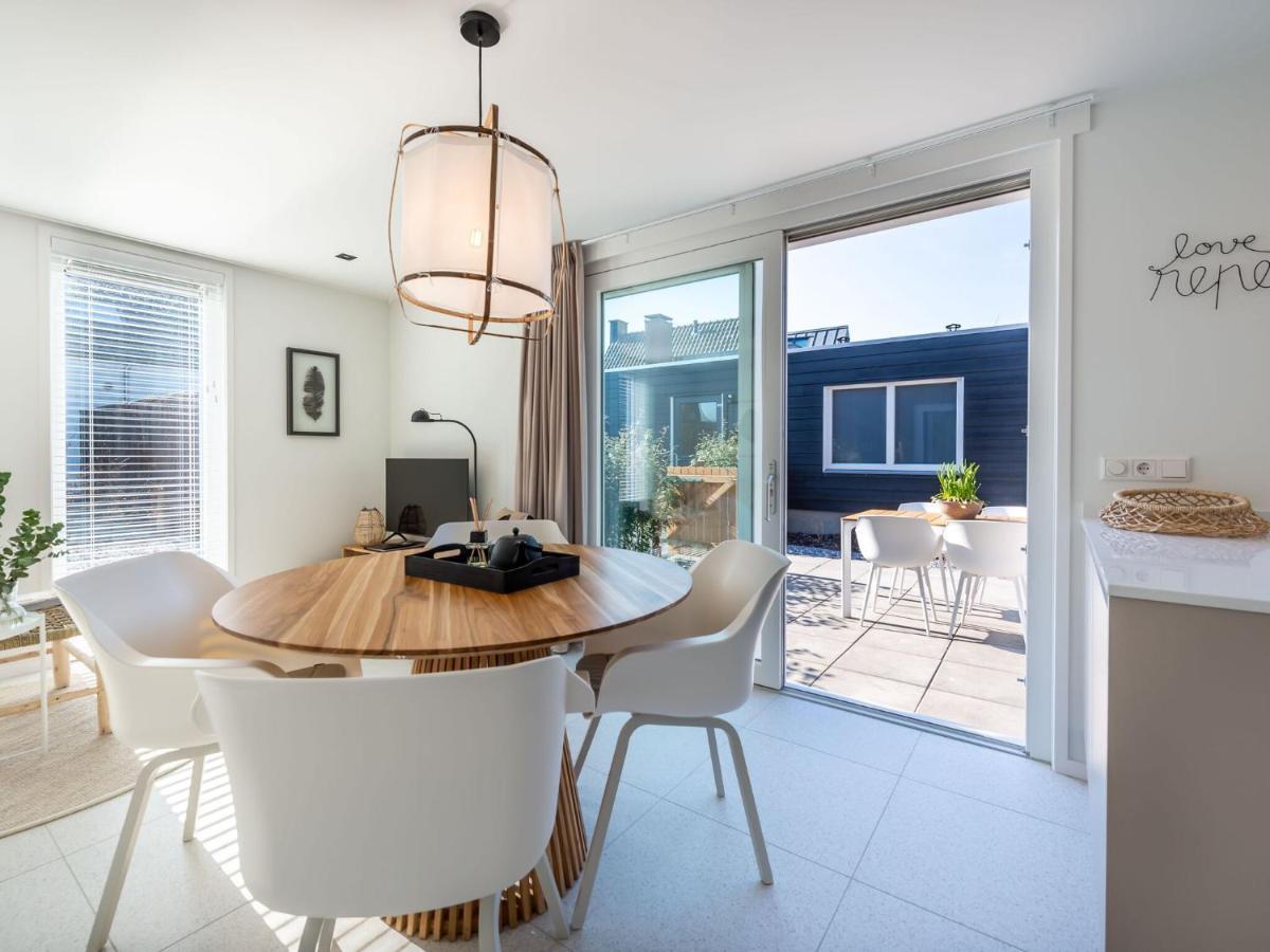 Cosy Holiday Home In Oostkapelle With A Garden Buitenkant foto